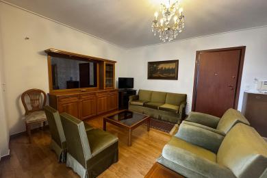 Apartment with parking in Neos Kosmos